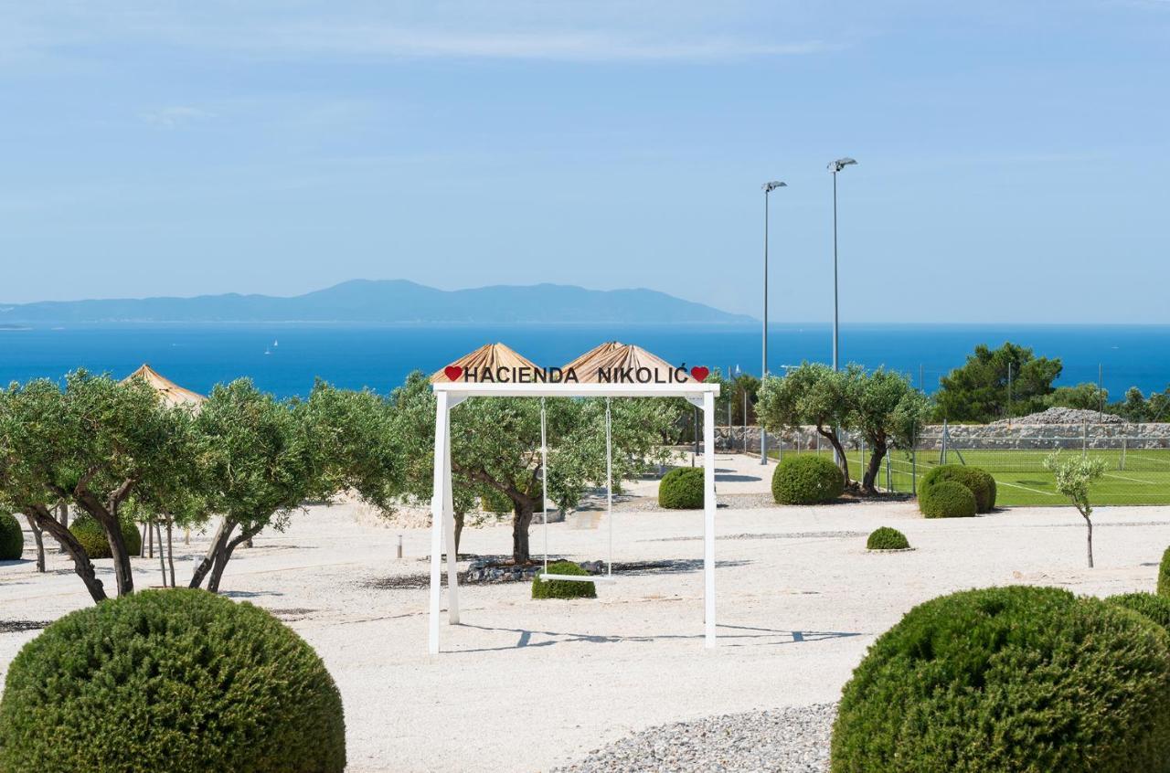 Hacienda Nikolic Villa Milna  Exterior foto