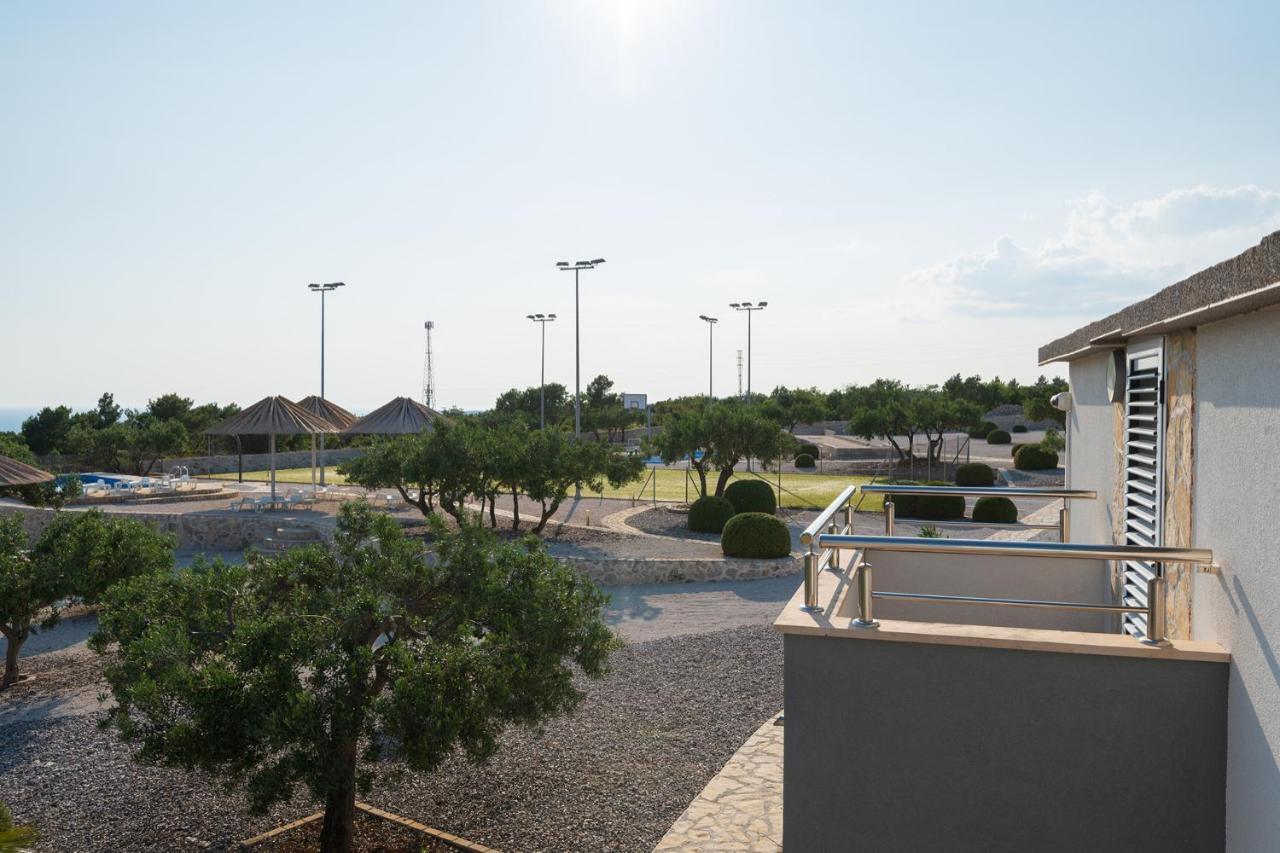 Hacienda Nikolic Villa Milna  Exterior foto